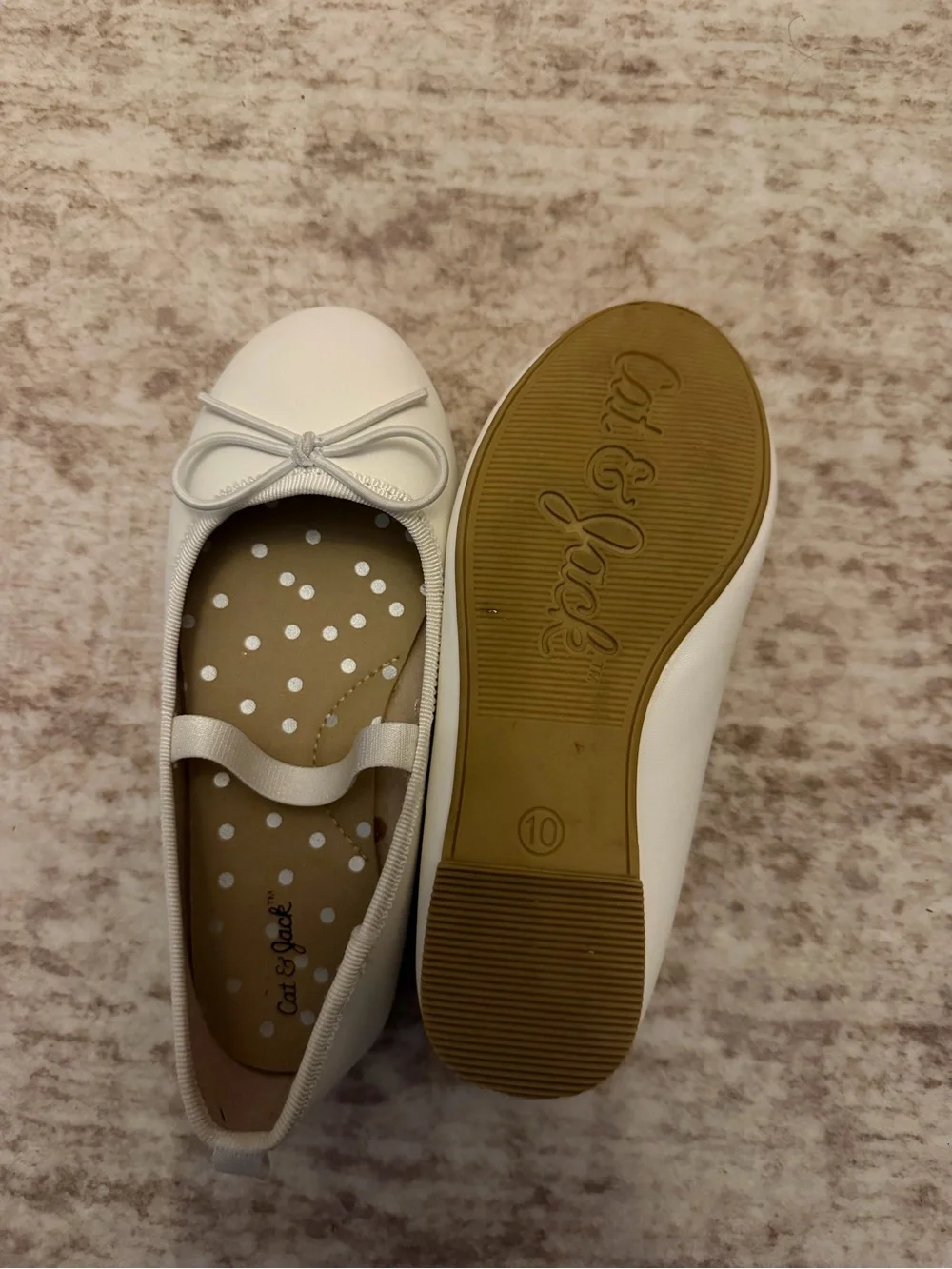 Cat & Jack classic white